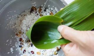 三角粽子的包法图解 三角粽子的包法图解